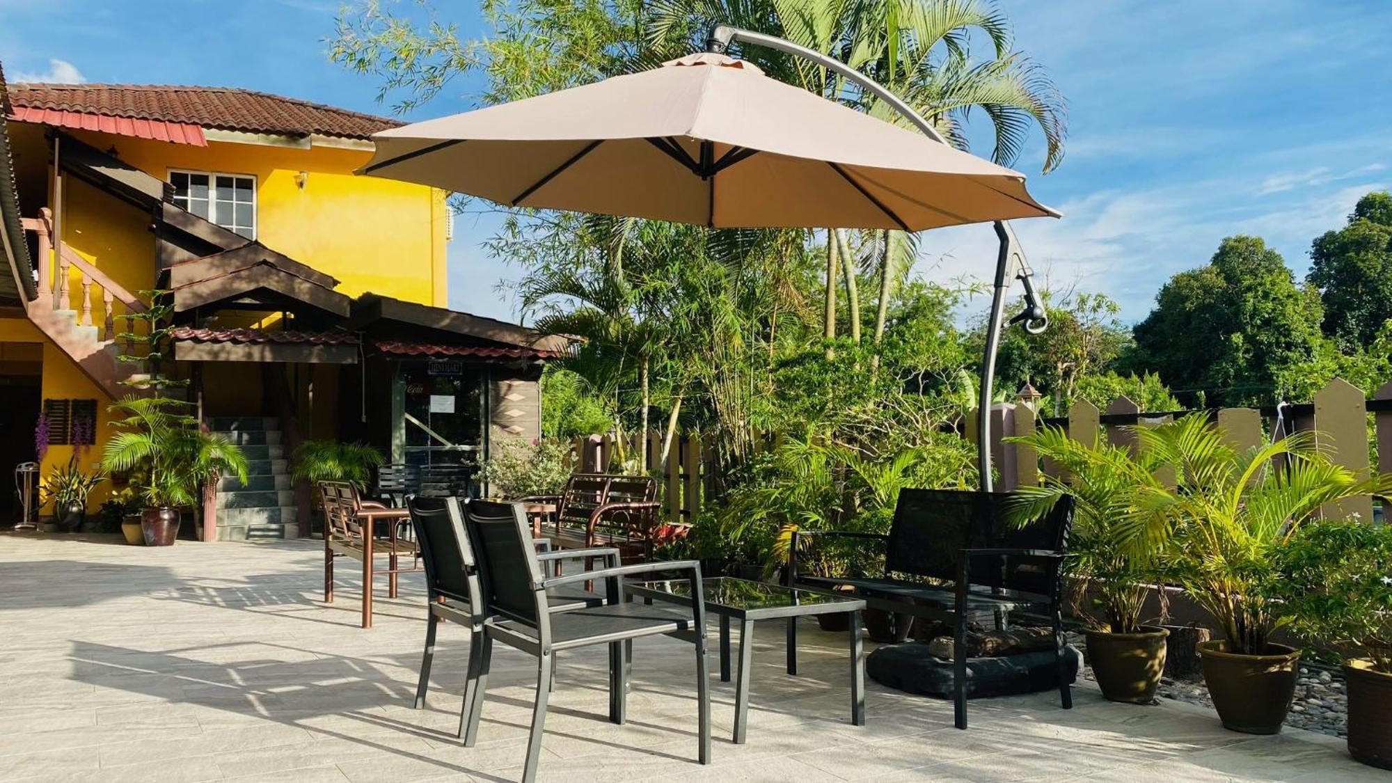 Motel Seri Mutiara Kuah Exterior photo